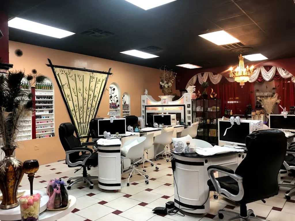 Bemiss Nails — Nail salon in Valdosta